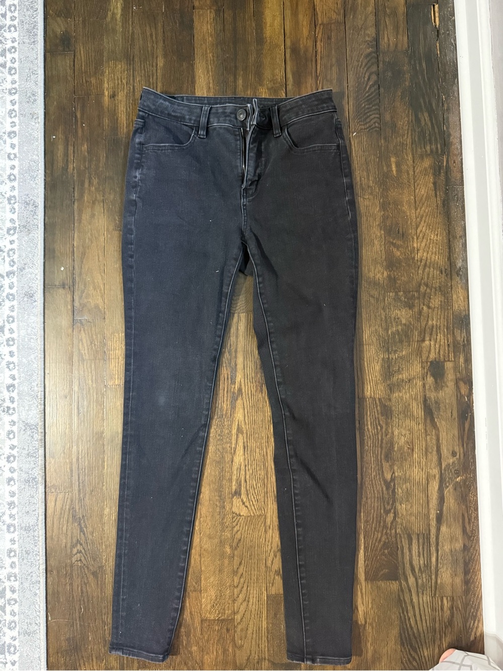 Dark Wash Women's Skinny Jeans - Black American Eagle Jeggings - Picture 4 of 8